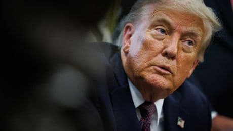 Trump presenta una demanda por difamación de 15.000 millones de dólares contra The New York Times