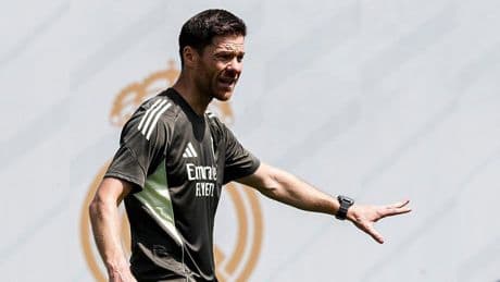 Xabi Alonso Real Madrid'in başında ilk antrenmanına çıktı!