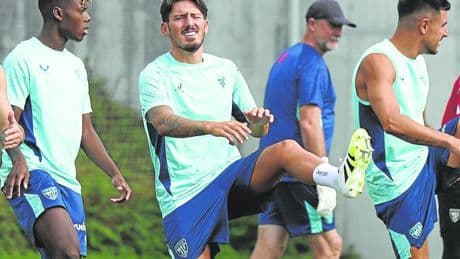 Vencedor apura sus opciones para jugar en un equipo de Primera