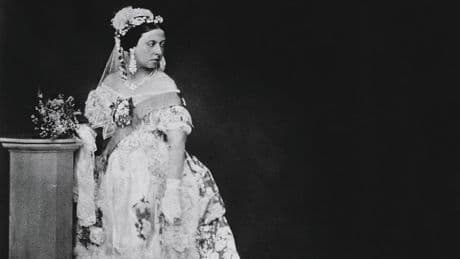 Victoria I de Inglaterra, la reina que convirtió la monarquía en marca personal y sentó las bases del fenómeno 'influencer'
