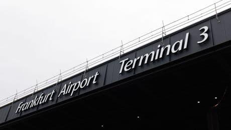 Frankfurter Flughafen: Freiwillige sollen neues Flughafen-Terminal testen