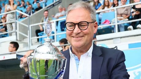 Final-Krimi zwischen Lok Leipzig und HFC - Mit zwei Meister-Pokalen ins Liga-Finale