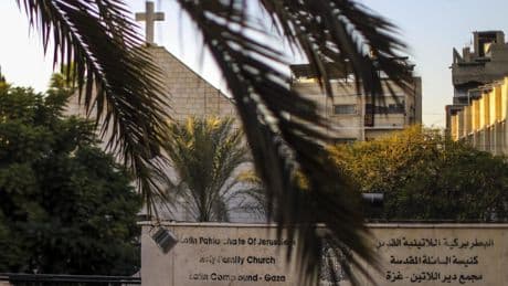 Gaza : la seule église catholique frappée par un bombardement israélien