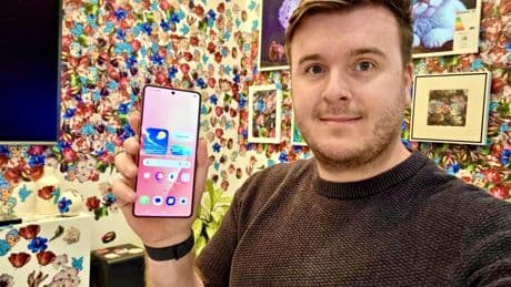 I’m finally ditching iPhone after 10 years for Android –  Samsung’s new handset has convinced me to switch in three ways
