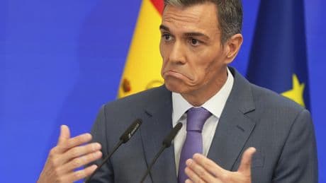 Gobernar no es un simulacro
