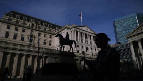 Bank to delay rates announcement due to VE Day two-minute silence