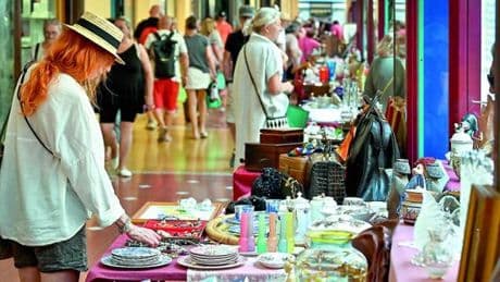 I mercatini dell’antiquariato in Liguria, le bancarelle del tempo perduto | Longform