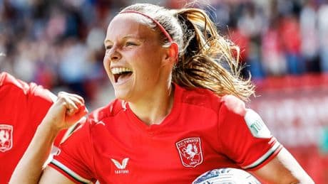Ravensbergen schiet Twentevrouwen met hattrick naar tiende landstitel