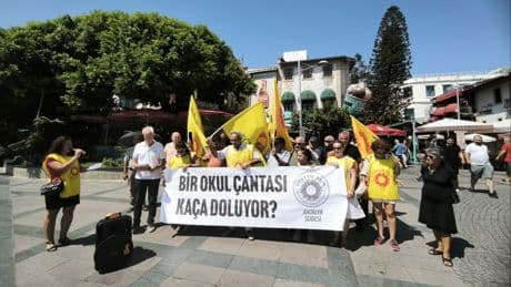 Eğitim-Sen Antalya Şubesi: Eğitim hakkı için masrafları devlet karşılamalı