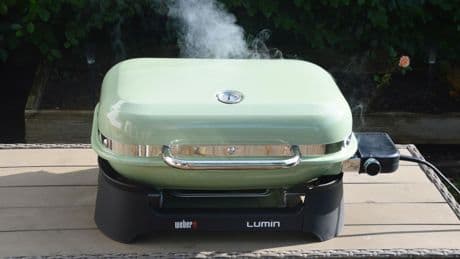 Weber Lumin Elektrogrill: Diese Marke steht für Grill-Qualität − zeigt sich das auch im Test?