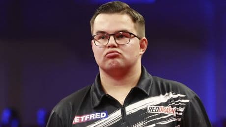 Wade stoot met winst op Van Veen laatste Nederlandse darter uit World Matchplay