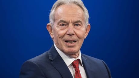 Tony Blair attackiert „irrationale“ grüne Klimapolitik