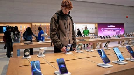 Scherbaums Börse: Das iPhone bleibt Apples Zugpferd