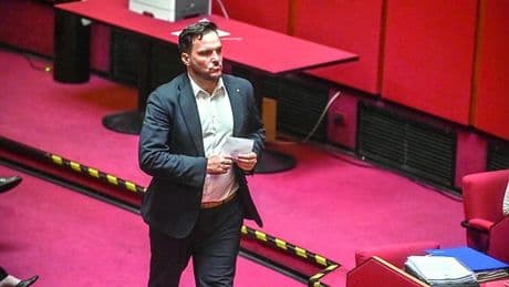 Inchiesta su Gambino, la difesa di un imprenditore: “I soldi alla moglie? I migranti del mio centro curavano lì i loro denti”