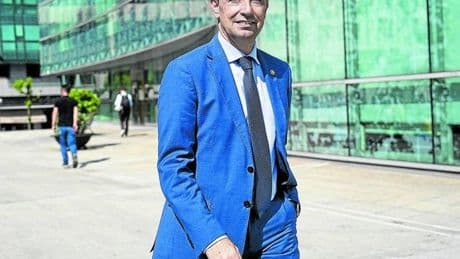 «Necesitamos también inmigración de baja cualificación para los puestos que no cubrimos aquí»