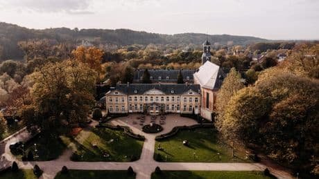 Bruce Springsteen en Robbie Williams logeerden in dit Limburgse vijfsterren hotel: hoe is het om te slapen als een vorst?