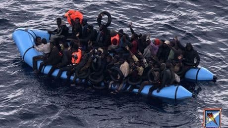 Un muerto, 19 heridos y tres desaparecidos en el naufragio de una patera al sur de Mallorca tras estar seis días a la deriva