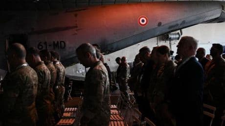 Armée : deux généraux radiés « pour manquement au devoir de réserve », à la suite de la signature d’une tribune en 2021