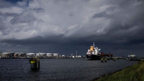 Meerdere arrestaties bij twee coketransporten via haven Rotterdam