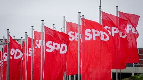 Parteitag: SPD-Politiker: AfD-Verbotsverfahren ernsthaft prüfen