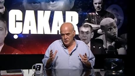 Ahmet Çakar'dan çarpıcı yorum: Fenerbahçelilerin % 80'i Galatasaray'ı favori olarak görür!