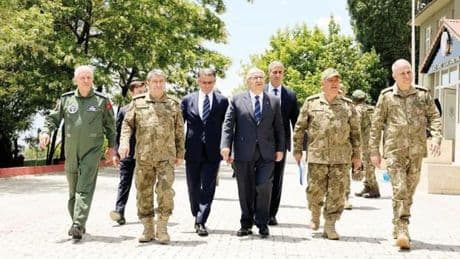 Komutanlarla sıfır noktasında