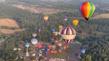 Hot air balloons fill skies over Bristol for International Balloon Fiesta