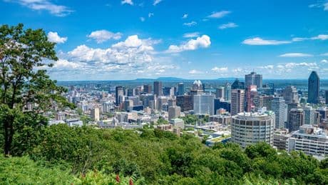 Montréal : un homme juif roué de coups devant ses enfants