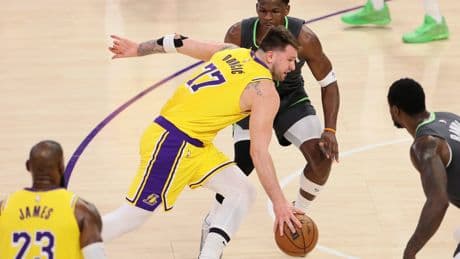 Los Lakers de Doncic y LeBron se quedan sin anillo: eliminados de los playoff