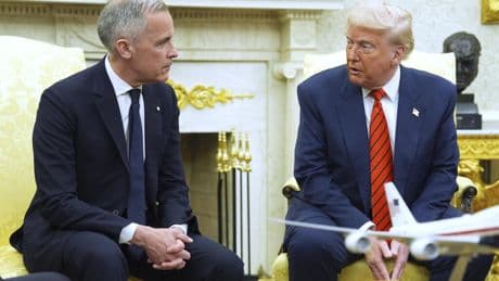 Entre Donald Trump et Mark Carney, une première rencontre courtoise mais tendue