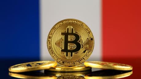 «C’est vraiment positif» : l’écosystème crypto se félicite d’un premier agrément MiCA délivré en France
