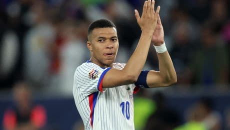 « Tu regardes les matches ? »: quand Mbappé taquine un journaliste avant Allemagne-France