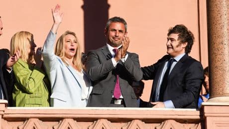 Milei defiende a su hermana tras la denuncia por corrupción y acusa al kirchnerismo de “sembrar el caos”