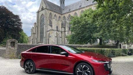 Mazda 6e, primeras impresiones: renunciar a lo que parecía irrenunciable para convertirse en un misil contra el Tesla Model 3