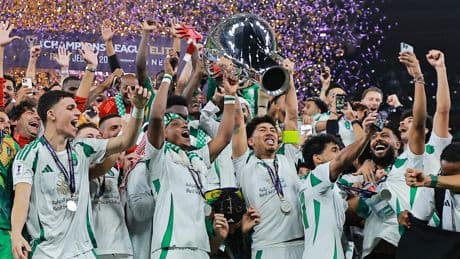 Foot : le club saoudien d'Al-Ahli, avec Mahrez et Firmino, remporte la Ligue des champions asiatique