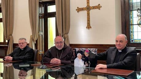 El arzobispo de Oviedo carga contra la posición de la Conferencia Episcopal sobre Jumilla
