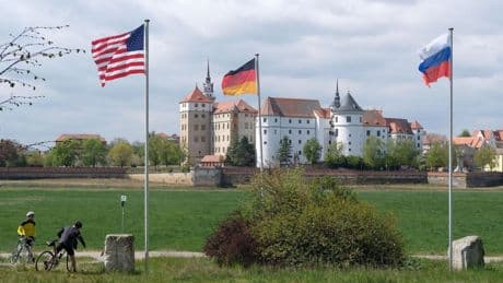 Weltkriegsgedenken in Torgau: Ukraine-Botschafter fordert "Teilnahmeverbot" für Russland
