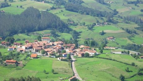 Tres pueblos esquivan el gran apagón que dejó sin luz a media España