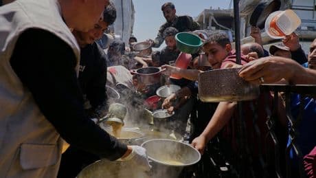 España reclama ante la justicia de la ONU que Israel garantice la ayuda humanitaria en Gaza