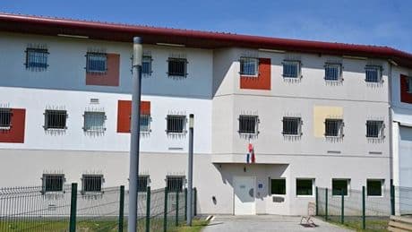 Grève de la faim à la prison de Vendin-le-Vieil : « Il faut que les autorités s’interrogent sur la viabilité d’un tel mode d’enfermement »