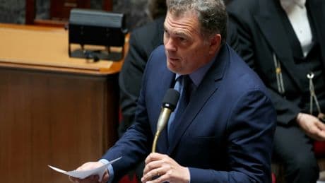 Grève des contrôleurs aériens : le ministre des Transports exclut de céder aux revendications