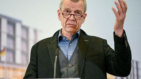 Hitlers Leiche: Zyankali und Kopfschuss - Rechtsmediziner über Hitlers Ende