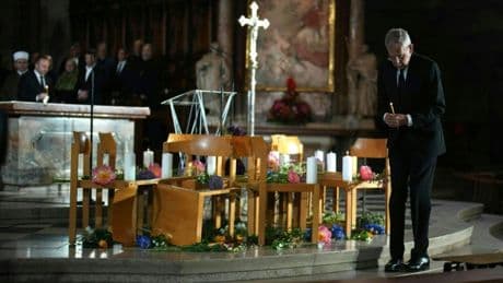 Nach Amoklauf in Graz: Trauergottesdienst für die Opfer in Wien