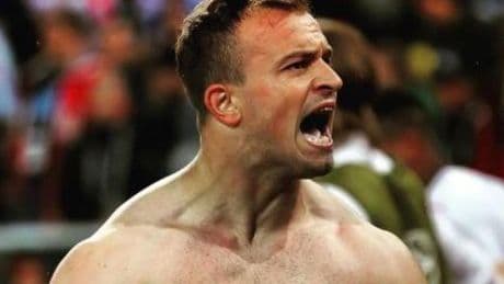 El 'cachas' Shaqiri pone Suiza patas arriba