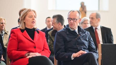 Revolution geplant: Rentenschock für Beamte! Arbeitsministerin Bas will Zahlungen in Rentenkasse