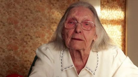 "La femme n'existait pas": le témoignage de Marcelle, 105 ans, qui a voté pour la première fois il y a 80 ans