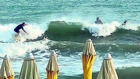 Recco si conferma città del surf. Scatta l’ordinanza con le regole