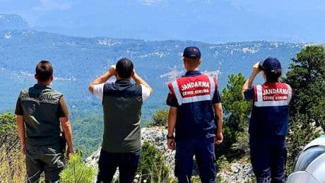 Muğla’da ekipler yangına karşı nöbette