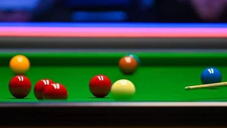 People are only just realising why snooker tables are green