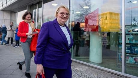 Bundestag: SPD-Politikerin Mast lehnt milderen Umgang mit AfD ab
